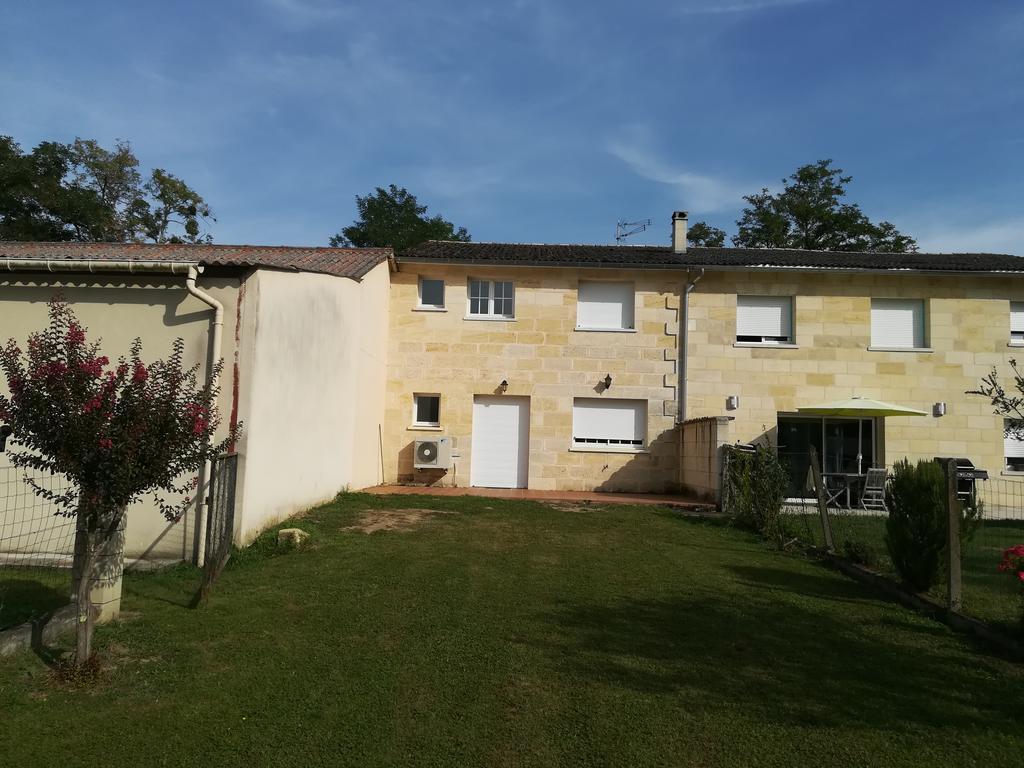 Gite Du Vignoble Sidky Lussac  Exterior photo